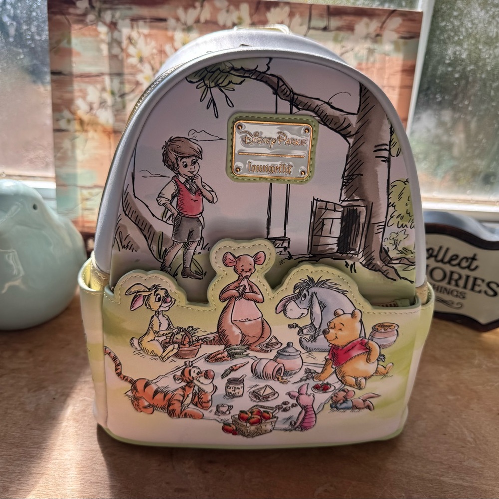 HARD TO FIND Loungefly Sketch Style Winnie the Pooh Backpack